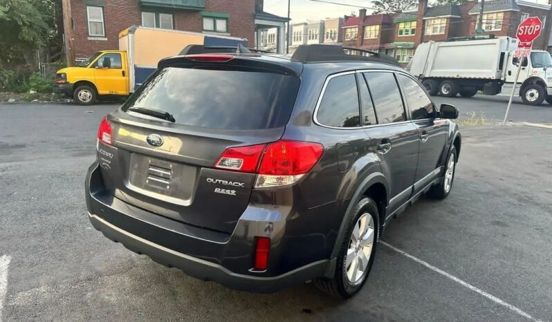 
								2013 Subaru Outback AWD full									