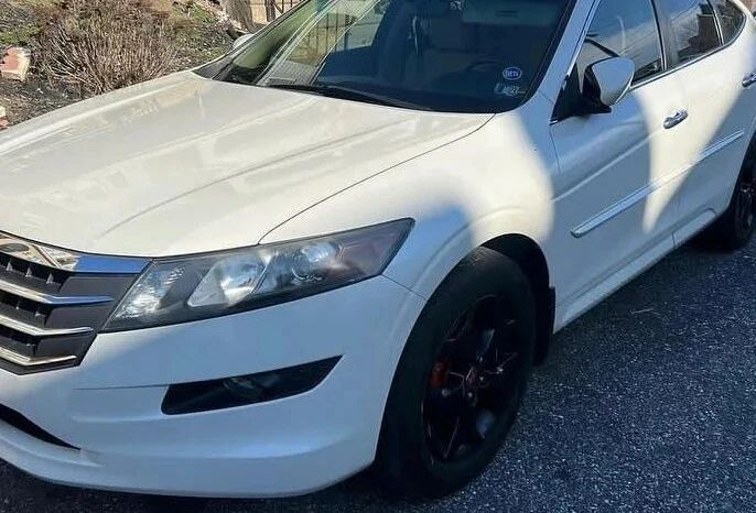 
								2012 Honda Crosstour full									