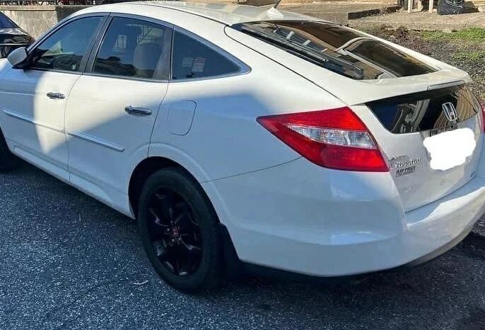 
								2012 Honda Crosstour full									