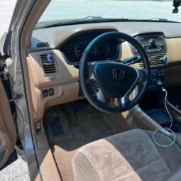 
										2004 Honda Pilot full									