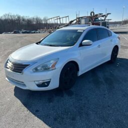 
										2013 Nissan Altima full									