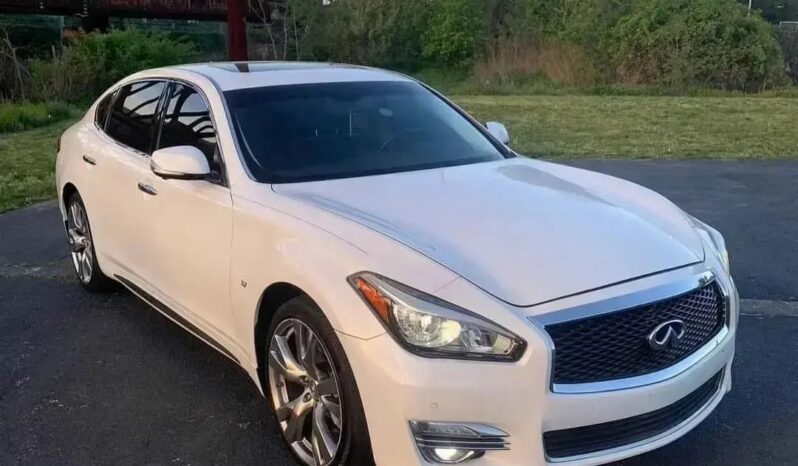 
								2015 Infiniti Q70 full									