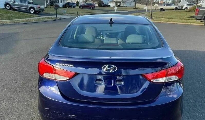 
								2013 Hyundai Elantra Gls full									