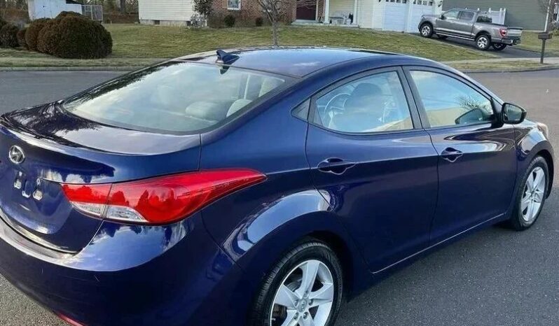 
								2013 Hyundai Elantra Gls full									