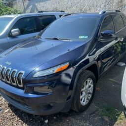 
										2015 Jeep Cherokee full									