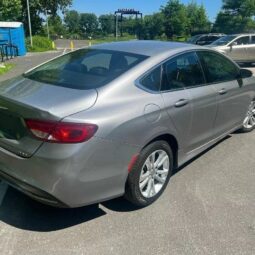 
										2016 Chrysler 200 full									